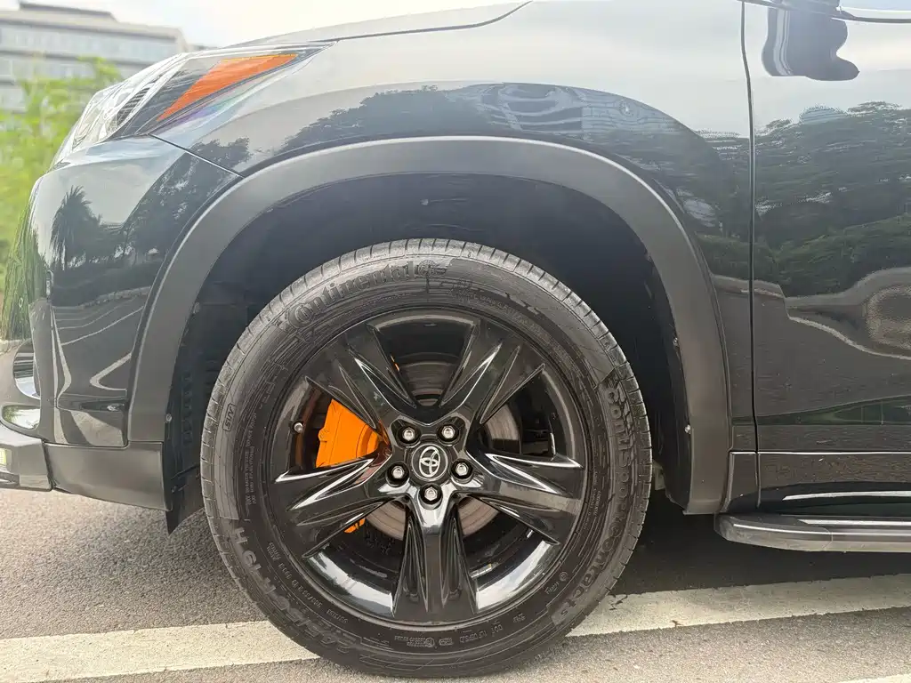 Toyota Highlander — фото 5