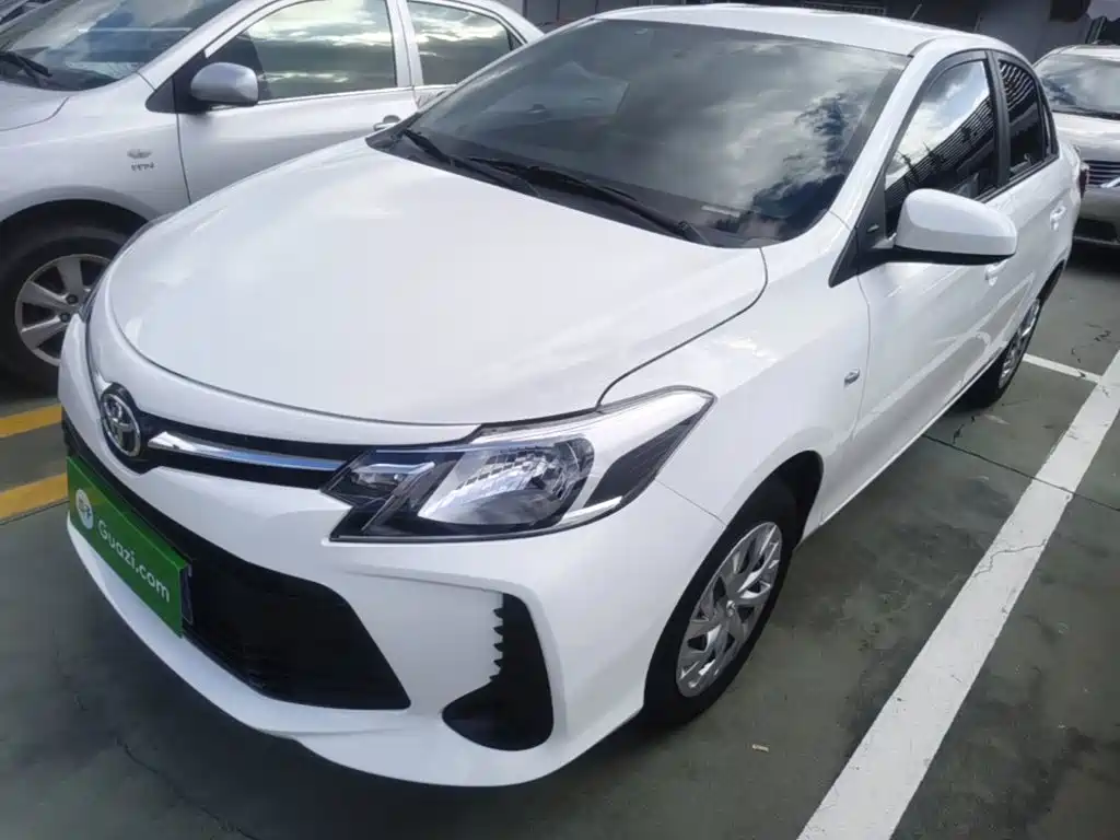 Toyota Vios — фото 2