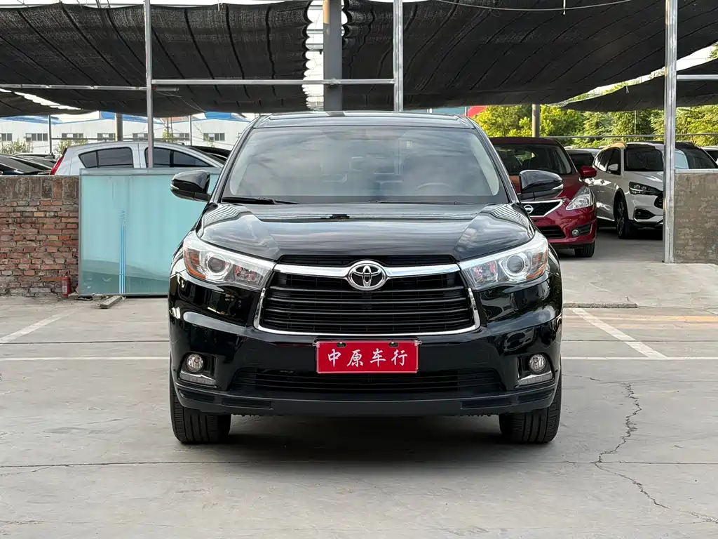 Toyota Highlander — фото 2