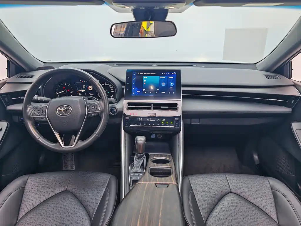 Toyota Avalon — фото 15