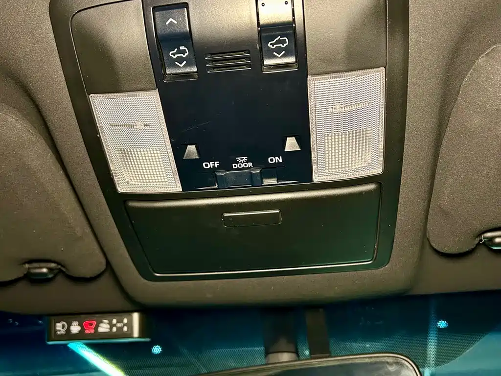 Toyota Prado (Import) — фото 21