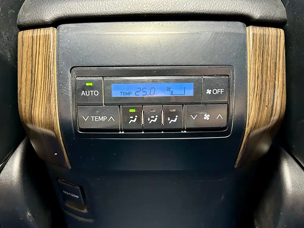Toyota Prado (Import) — фото 29