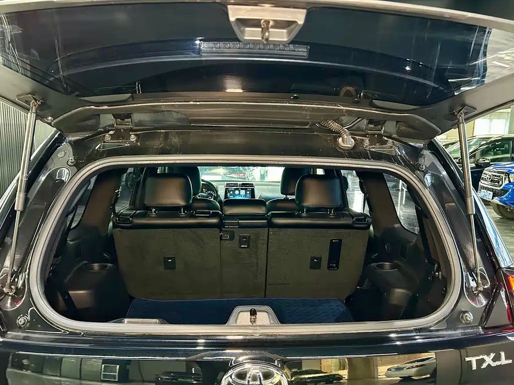 Toyota Prado (Import) — фото 33