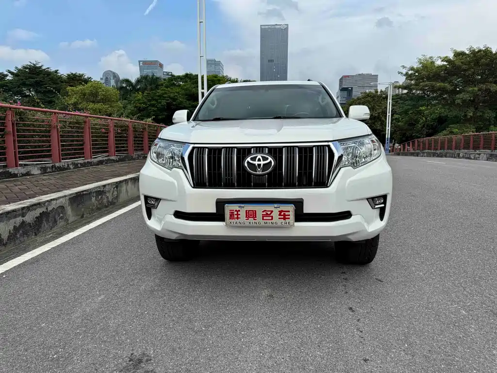 Toyota Prado (Import) — фото 2