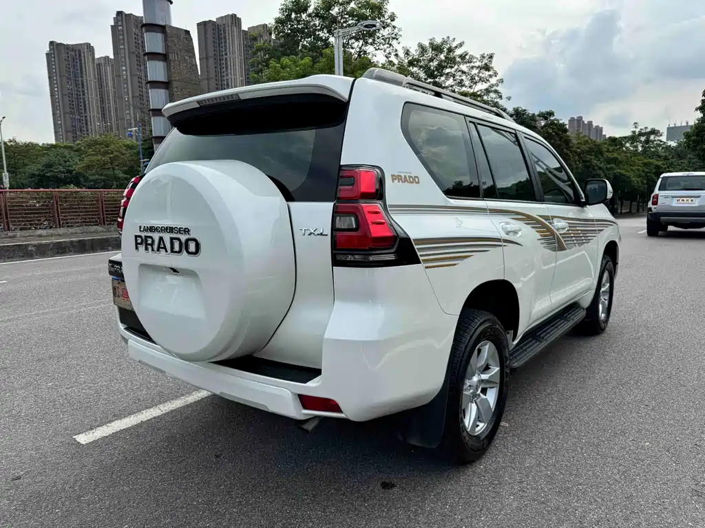 Toyota Prado (Import) — фото 15