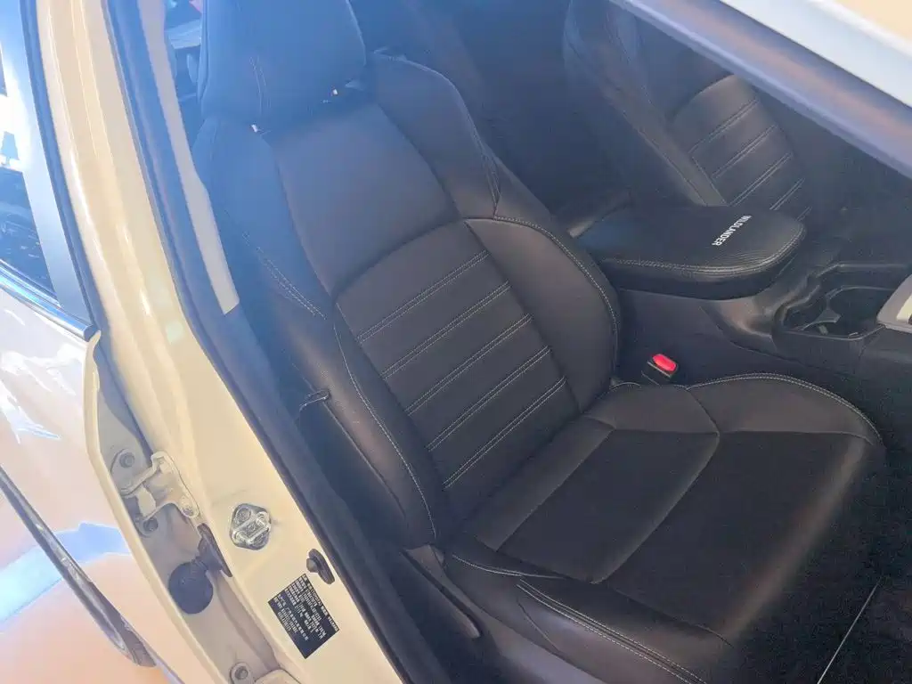 Toyota Wildlander — фото 11