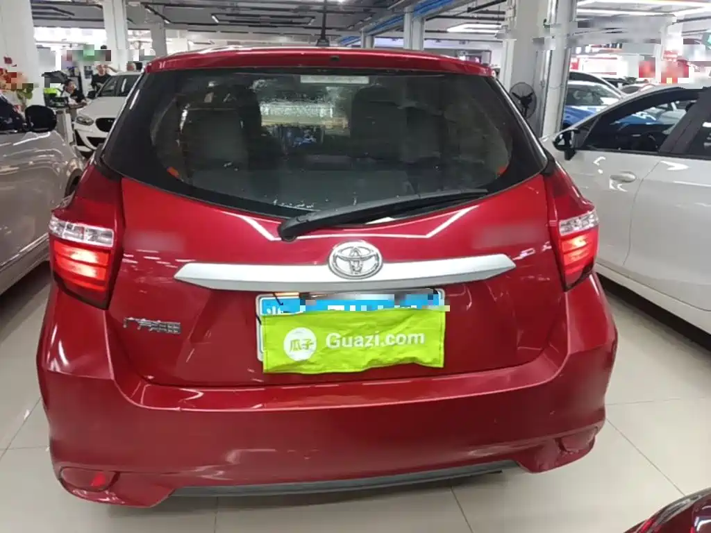 Toyota Yaris L — фото 6