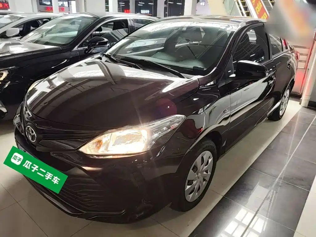 Toyota Vios — фото 2