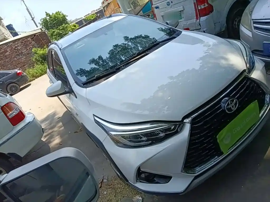 Toyota Yaris L — фото 22