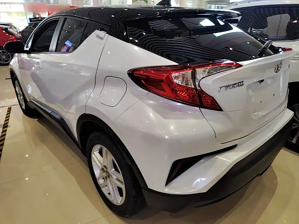 Toyota C-HR — фото 5