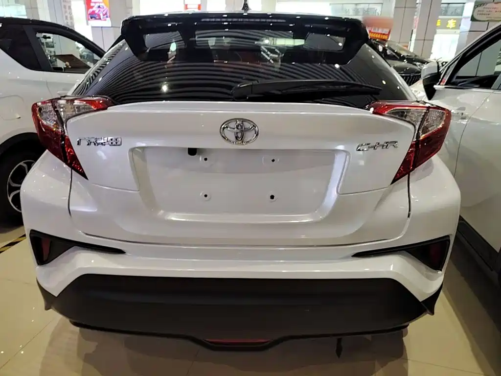 Toyota C-HR — фото 6