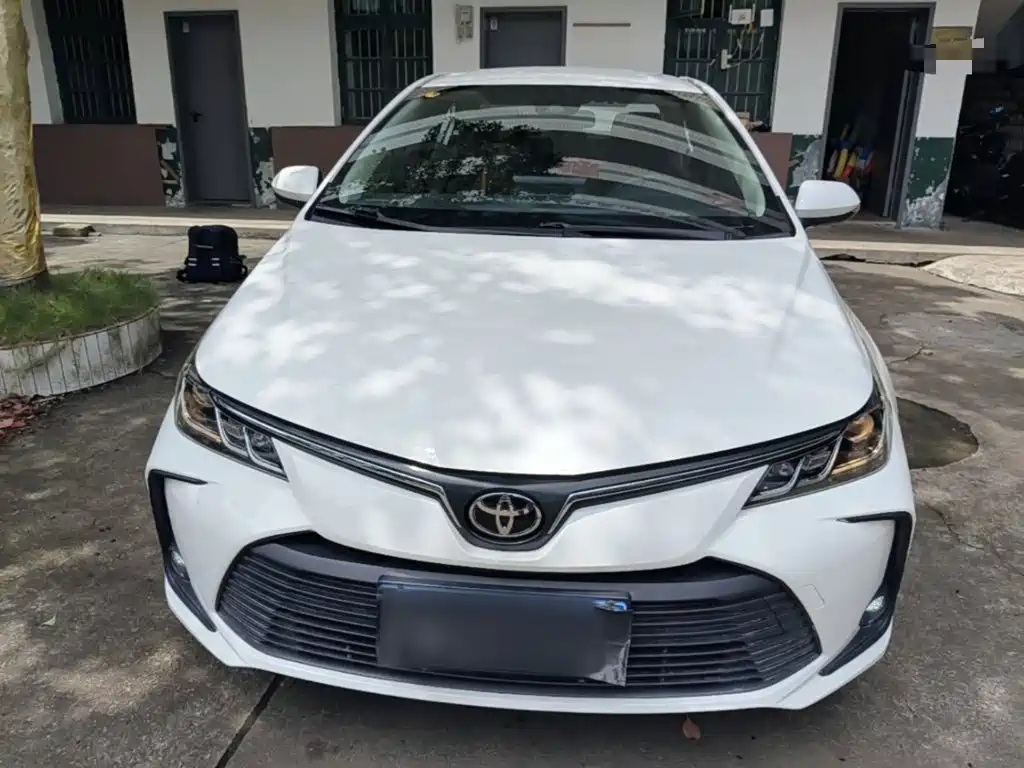 Toyota Corolla — фото 3