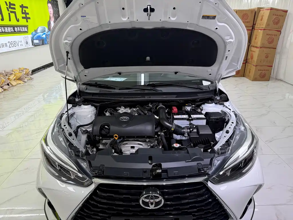 Toyota Yaris L — фото 23