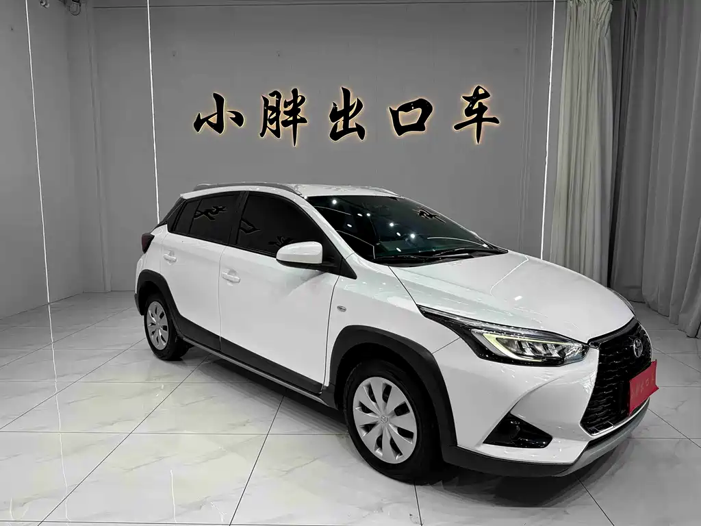 Toyota Yaris L — фото 3