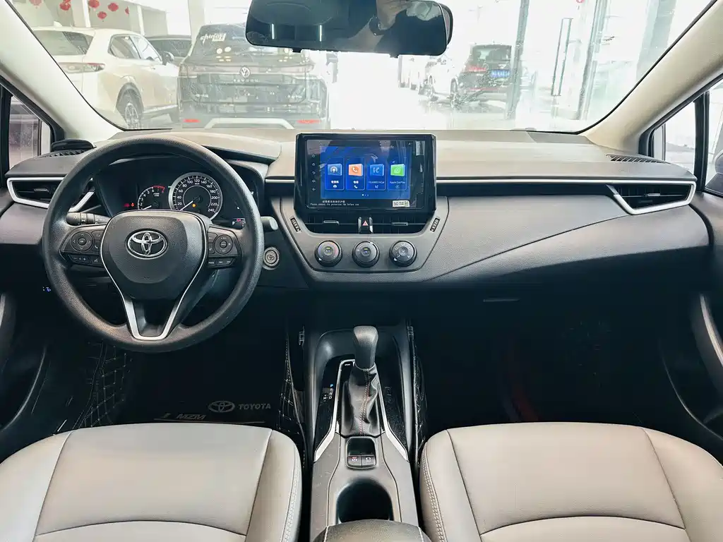 Toyota Corolla — фото 11