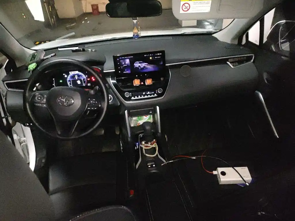 Toyota Corolla Cross — фото 13