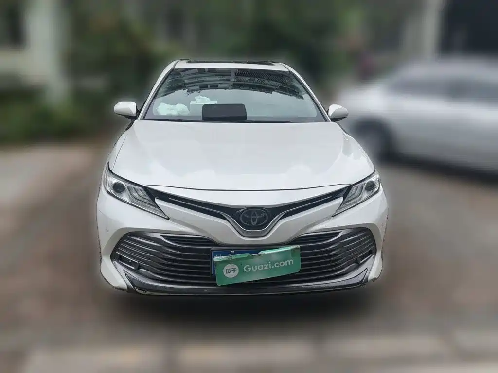 Toyota Camry — фото 24
