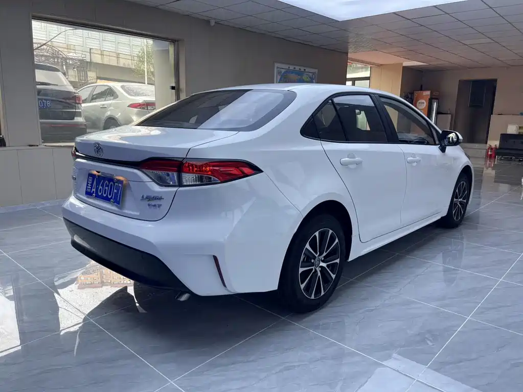Toyota Levin — фото 19