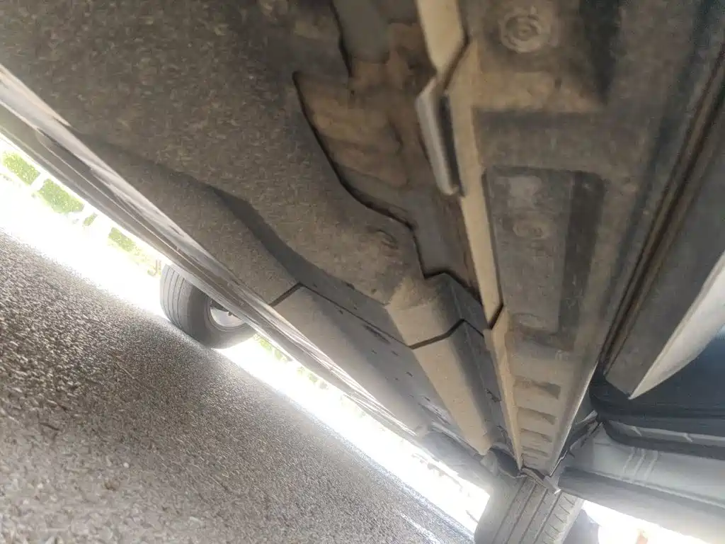 Toyota RAV4 — фото 17