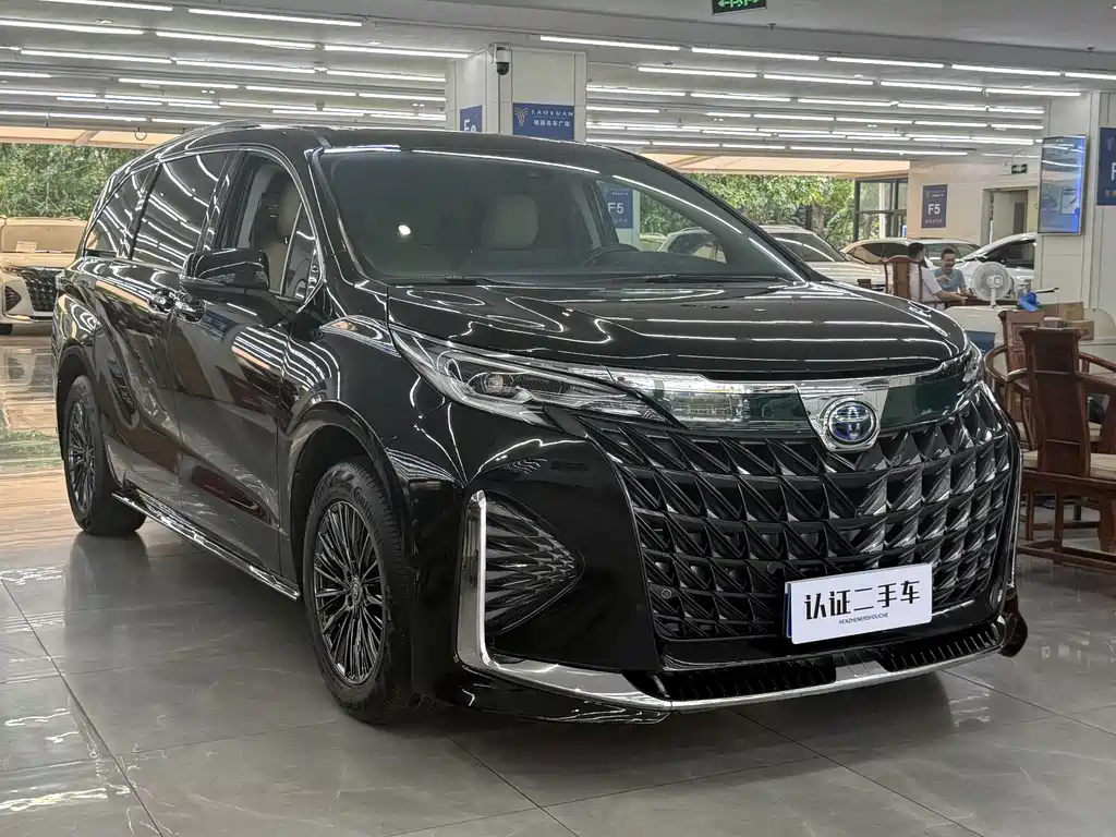 Toyota Sienna — фото 4