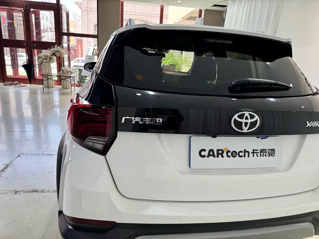 Toyota Yaris L — фото 20