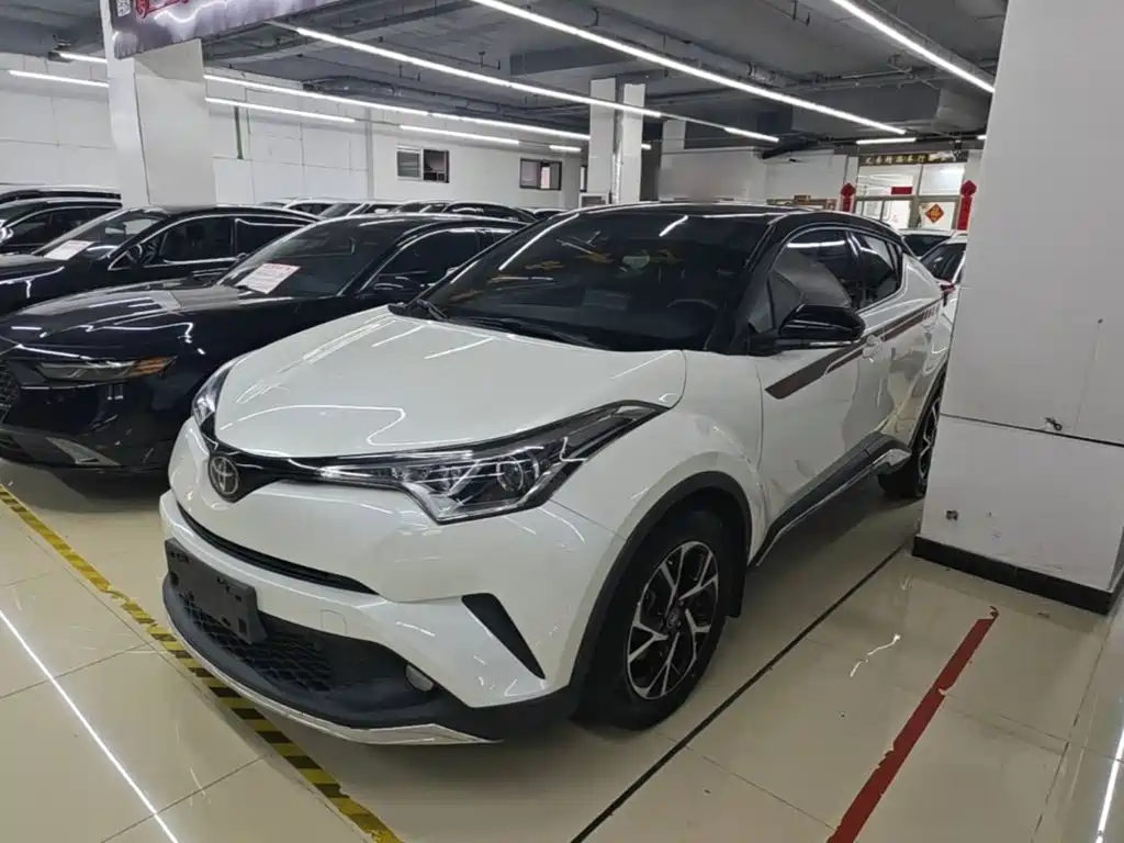 Toyota C-HR — фото 2