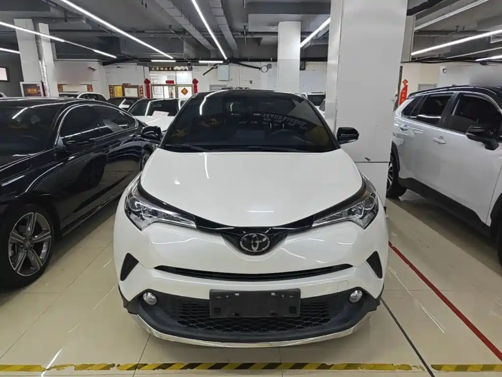 Toyota C-HR — фото 3