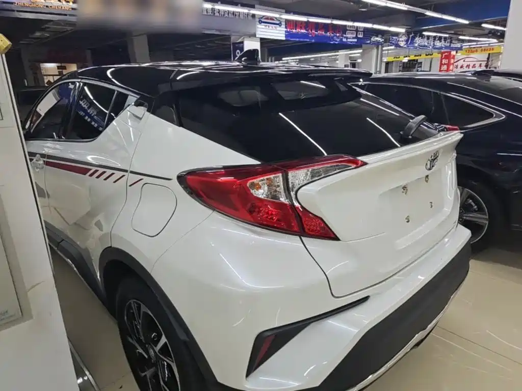 Toyota C-HR — фото 5