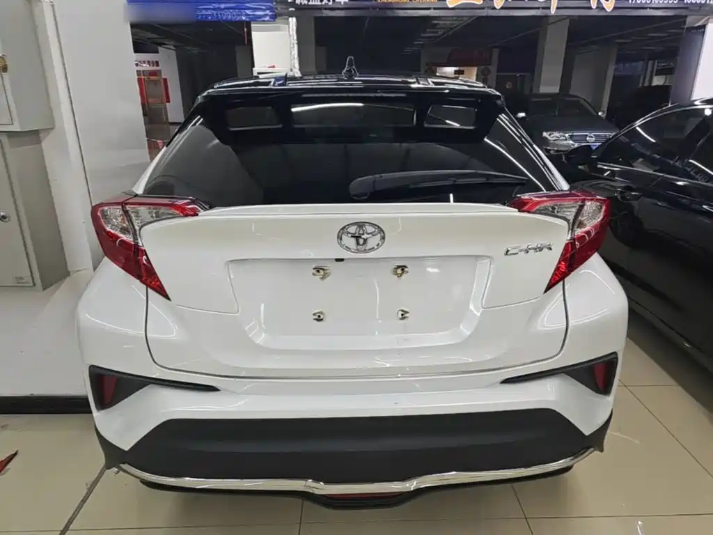 Toyota C-HR — фото 6