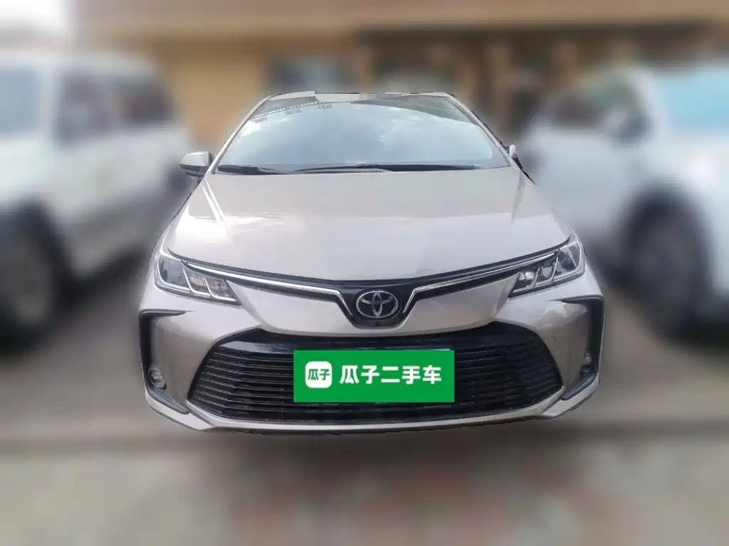 Toyota Corolla — фото 23