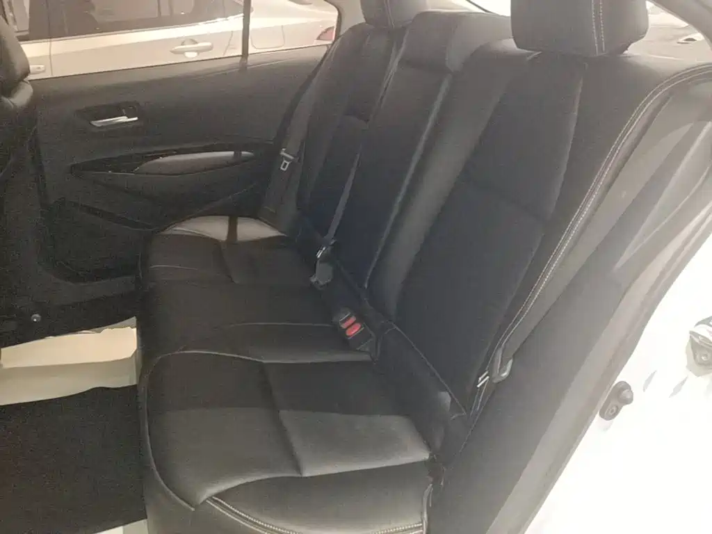 Toyota Allion — фото 17