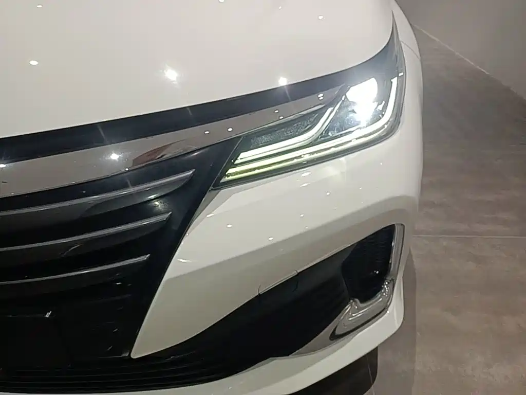 Toyota Allion — фото 24