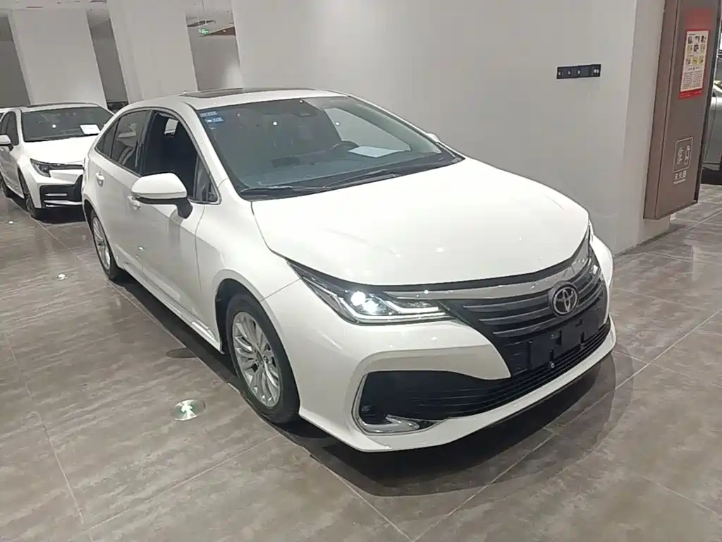 Toyota Allion — фото 4