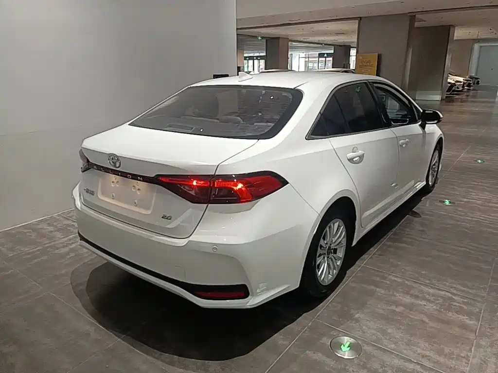 Toyota Allion — фото 7