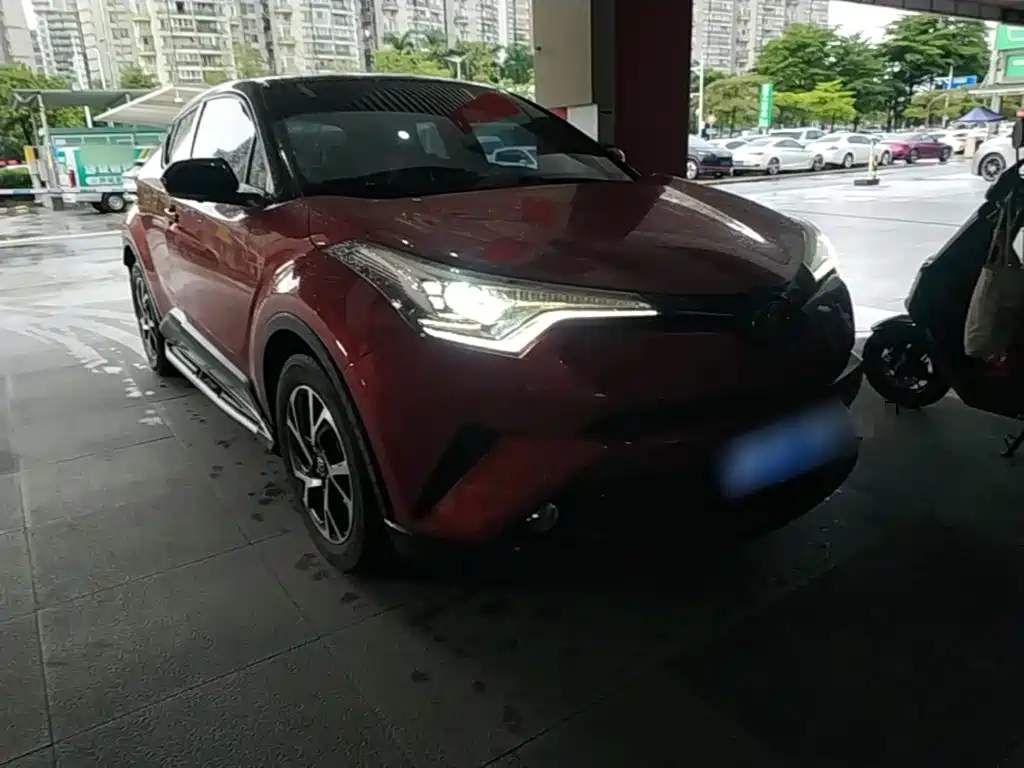 Toyota C-HR — фото 4