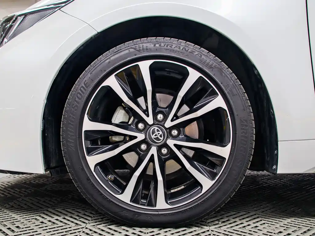 Toyota Levin — фото 17
