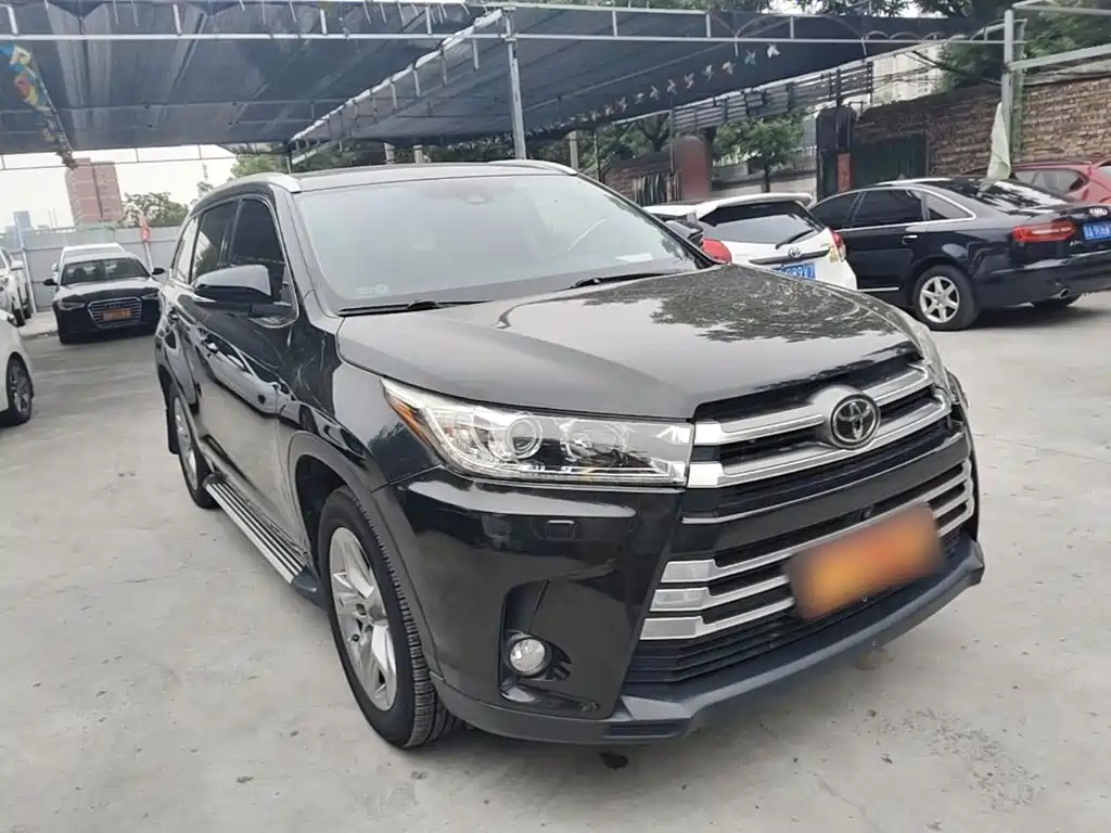 Toyota Highlander — фото 4
