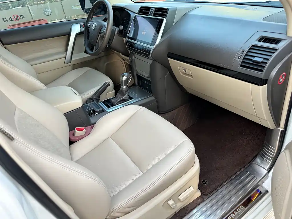 Toyota Prado (Import) — фото 9