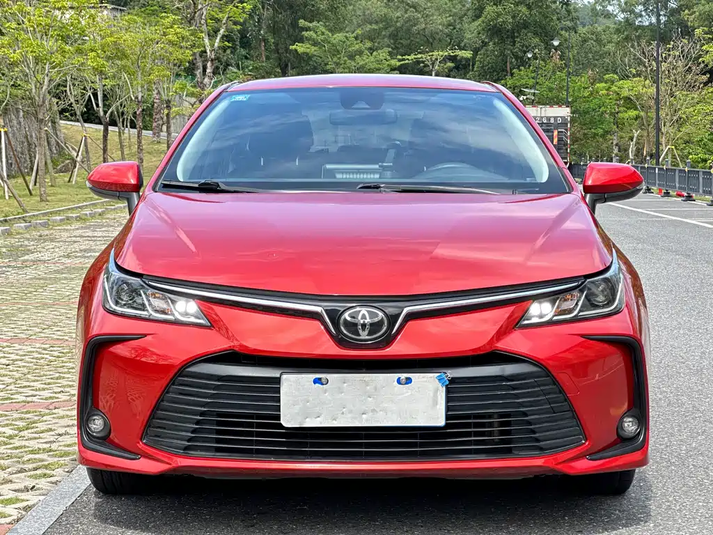 Toyota Corolla — фото 2