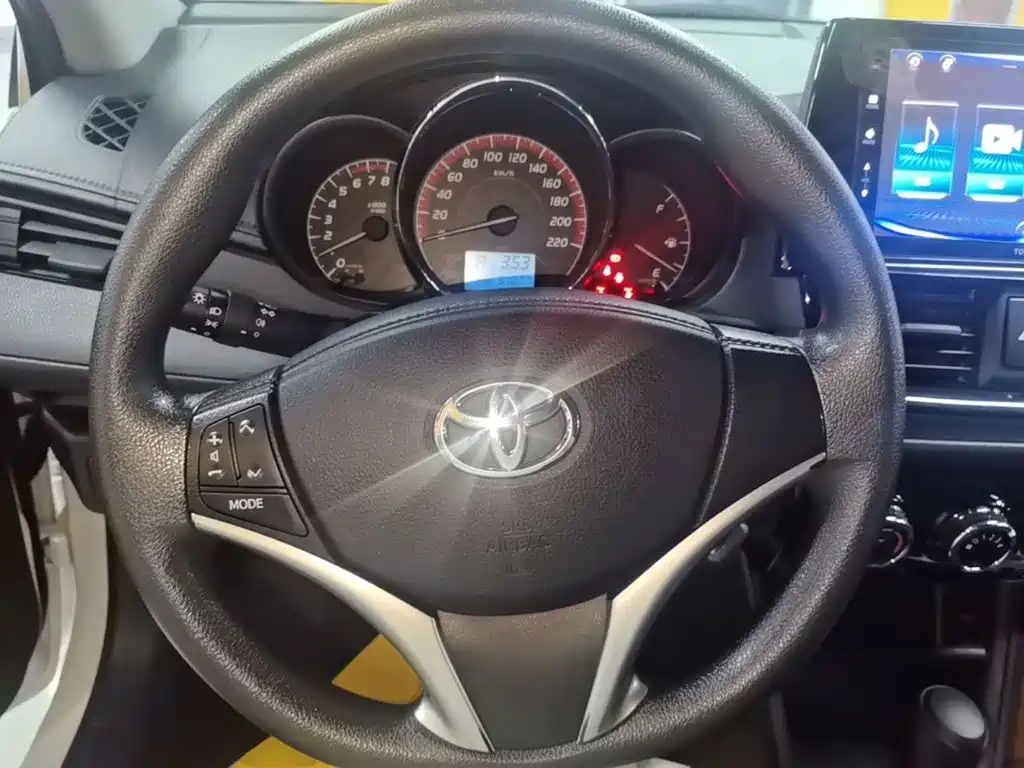 Toyota Vios FS — фото 11