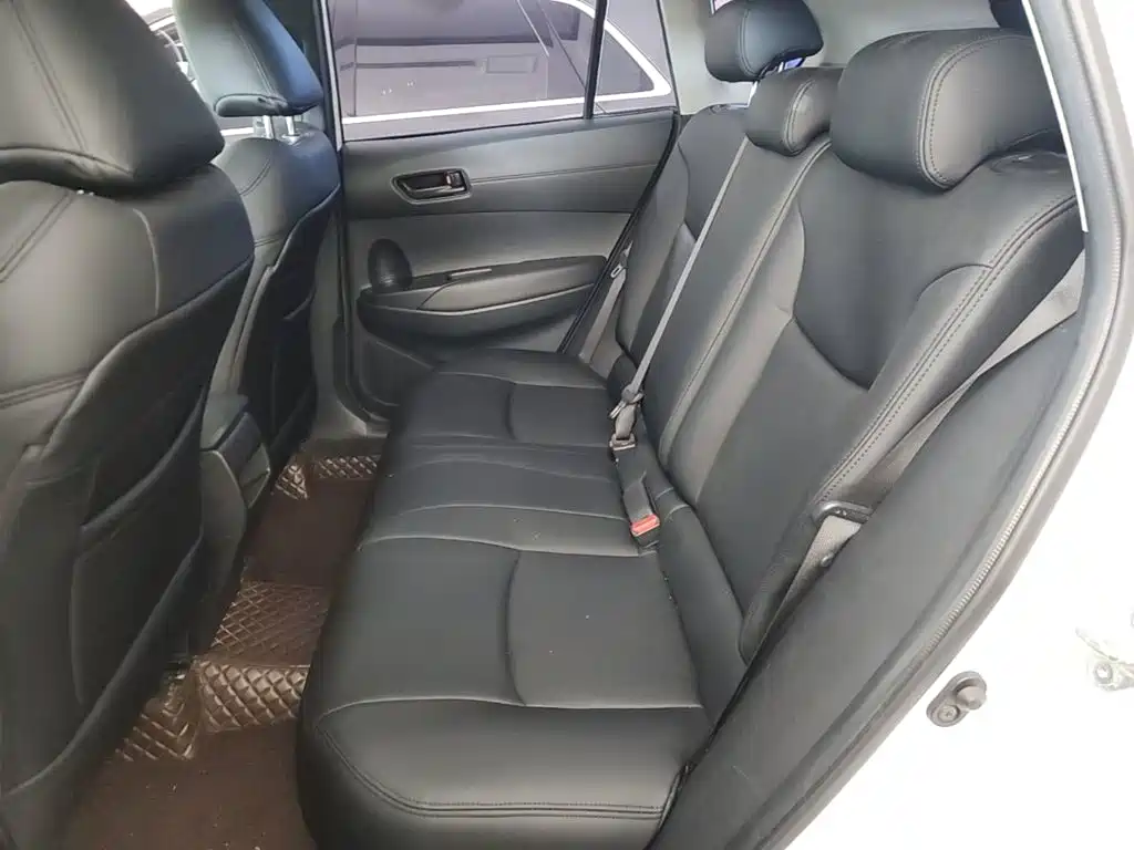 Toyota Corolla Cross — фото 17