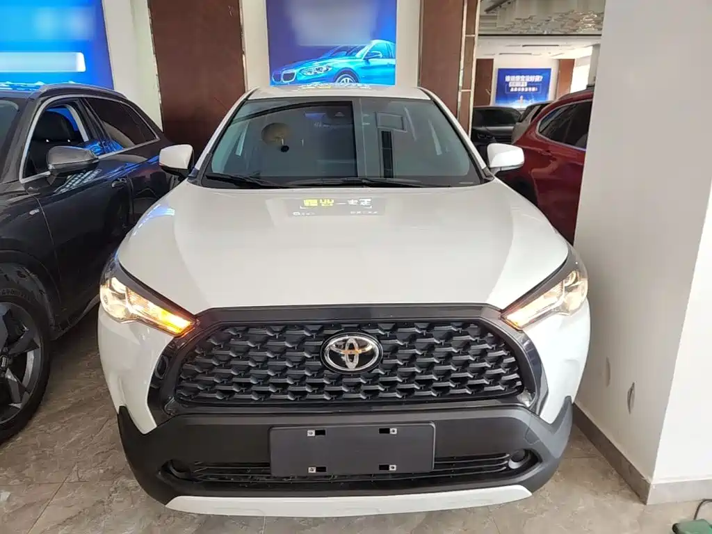 Toyota Corolla Cross — фото 3