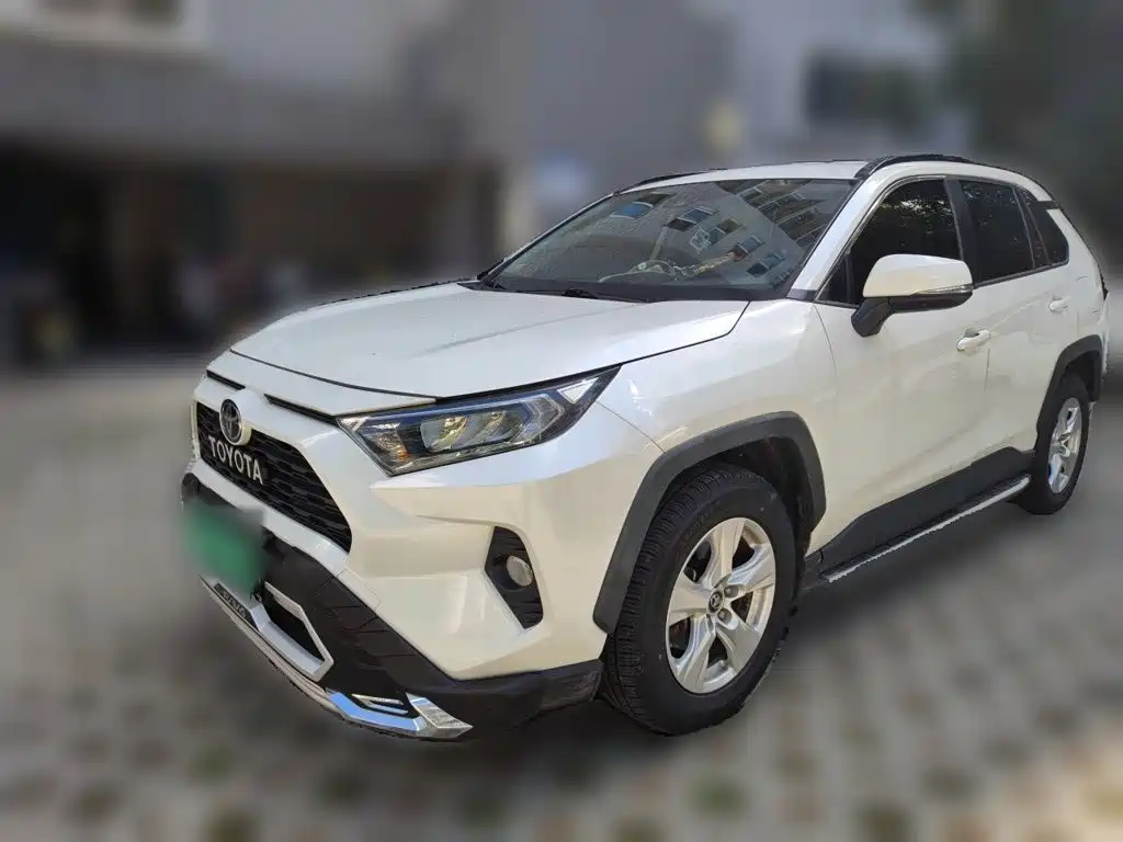 Toyota RAV4 — фото 2
