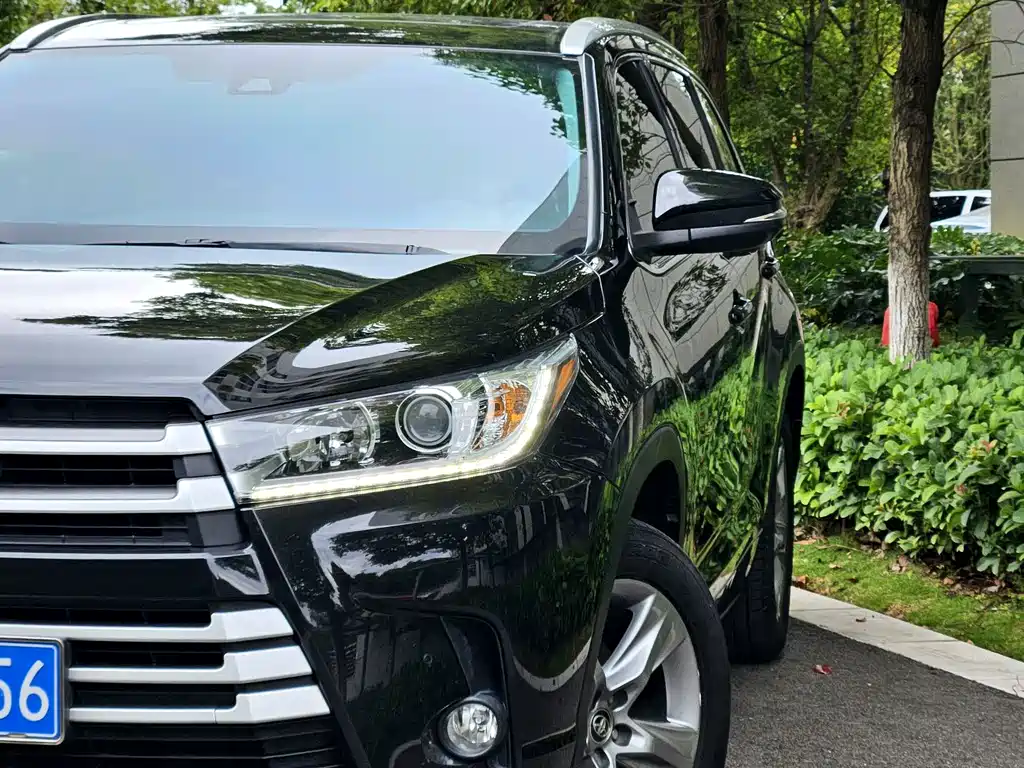 Toyota Highlander — фото 24