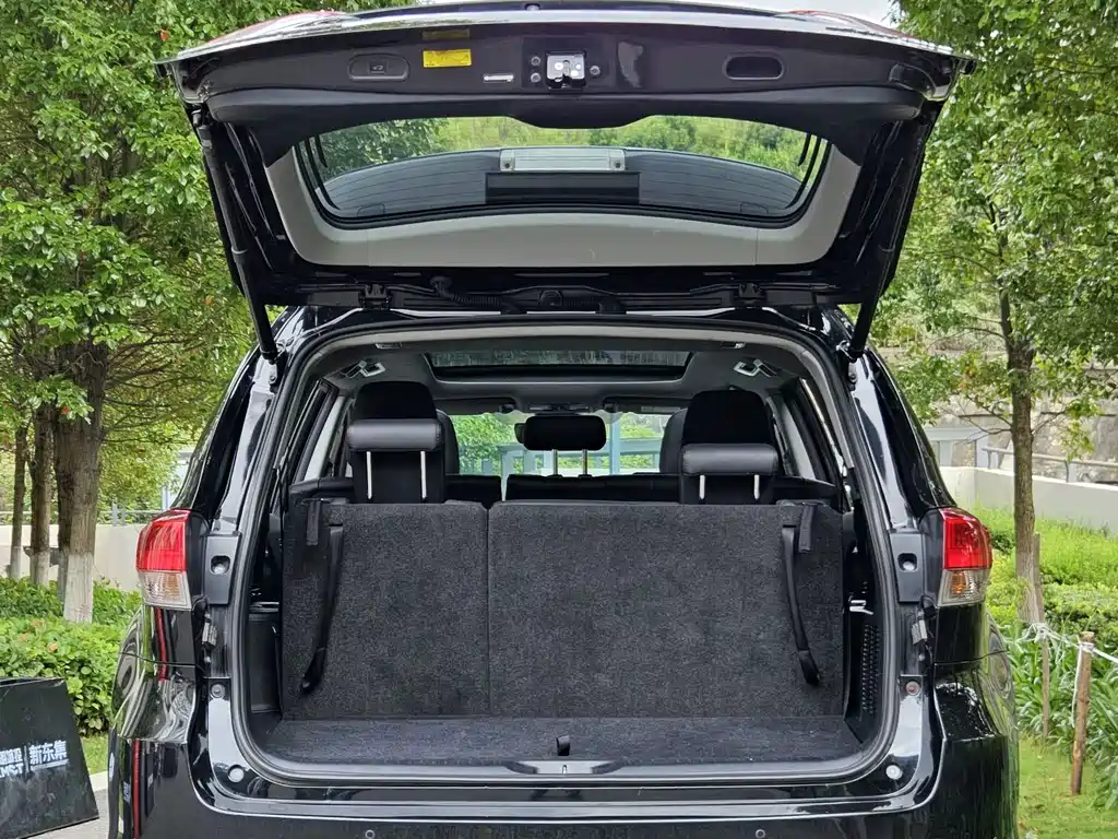 Toyota Highlander — фото 26