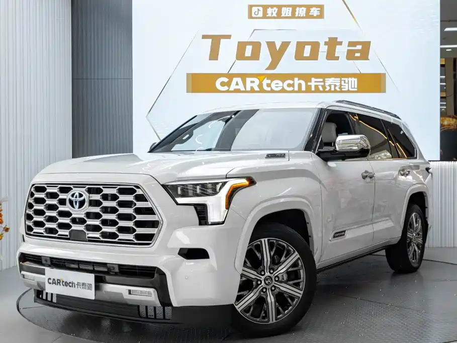 Toyota Sequoia