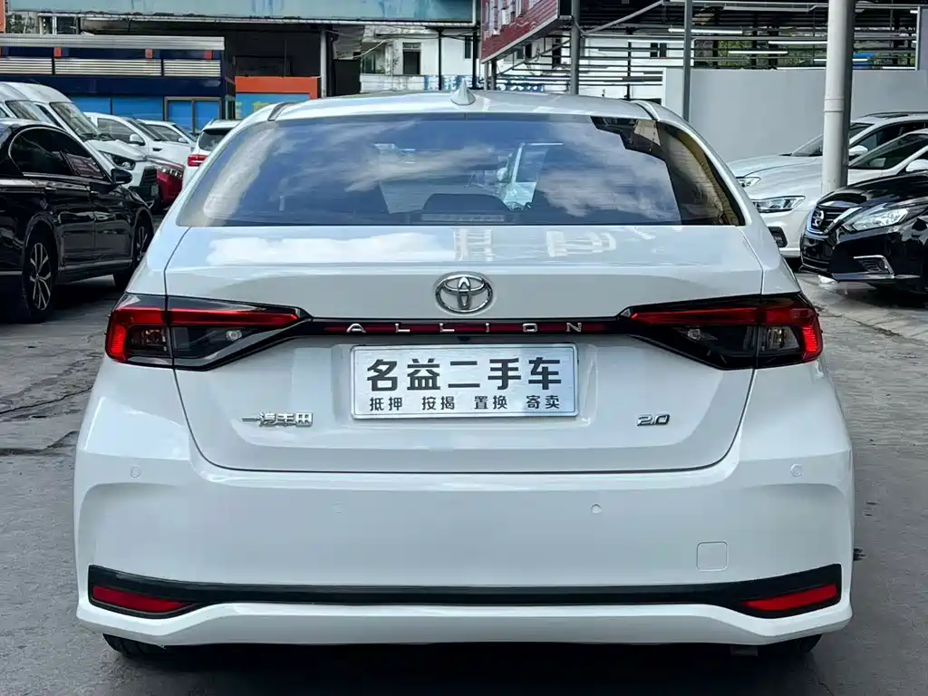 Toyota Allion — фото 5