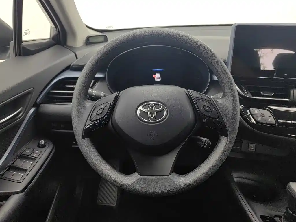 Toyota IZOA — фото 11