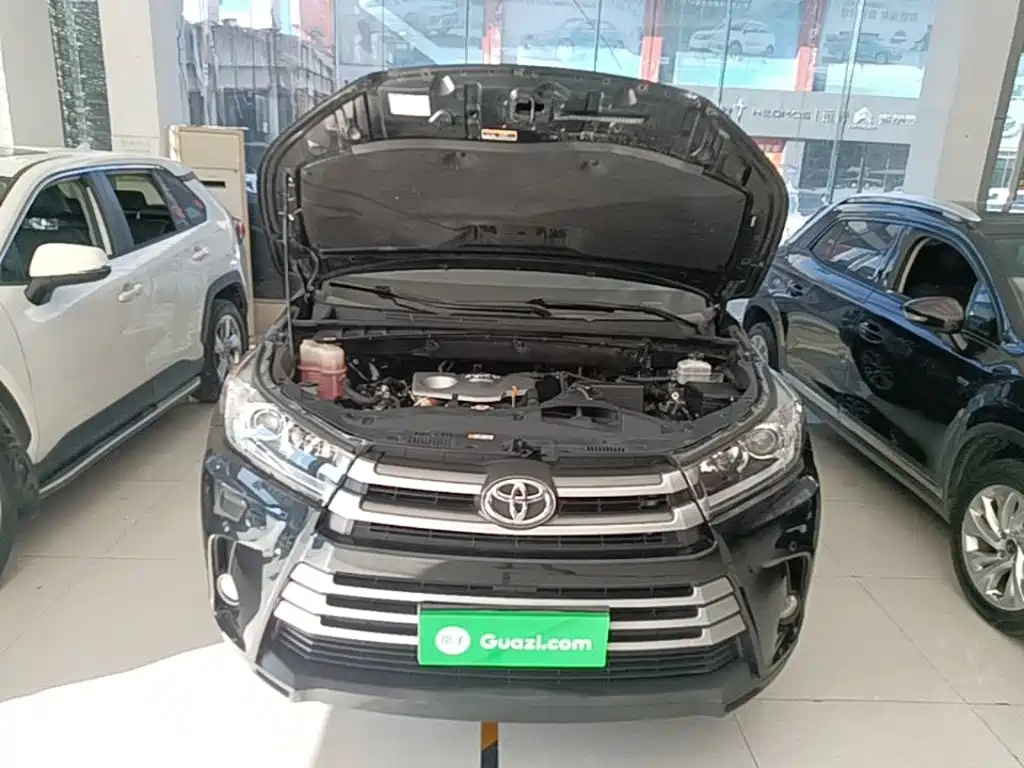 Toyota Highlander — фото 20