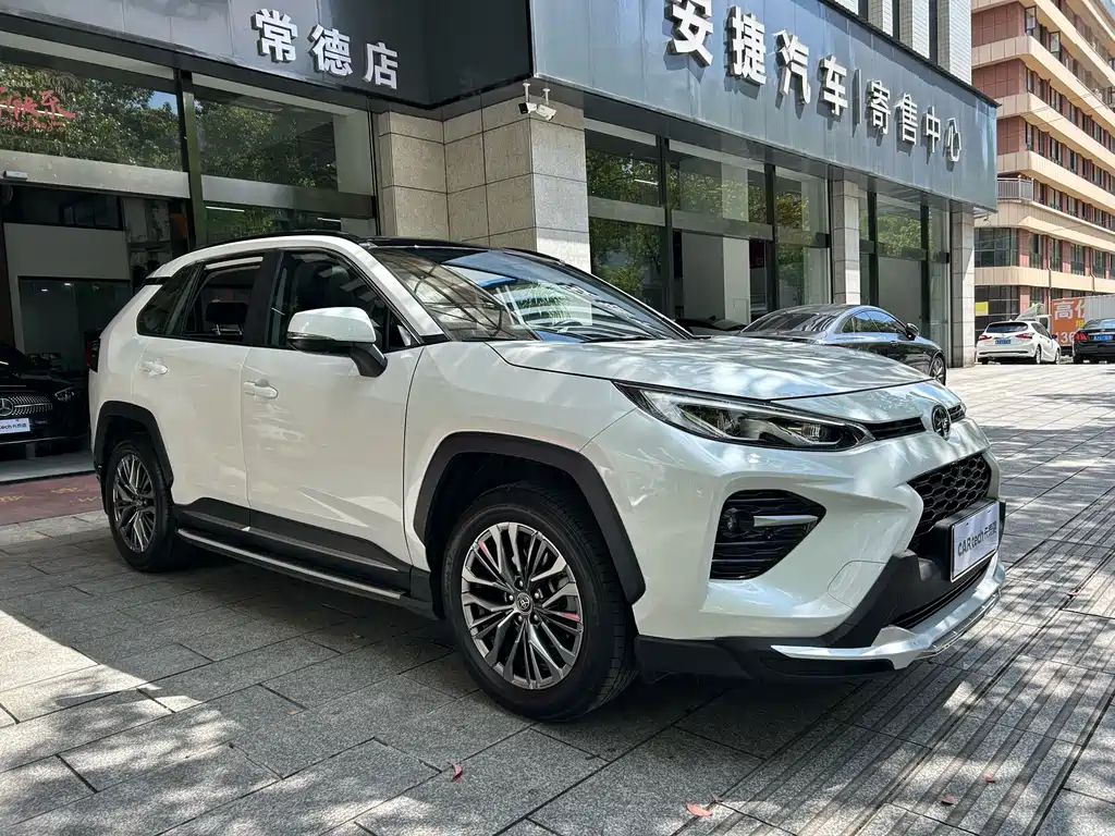 Toyota Wildlander — фото 15